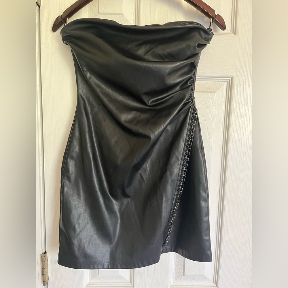 Elegant Zara Black Dress with Chain Detail